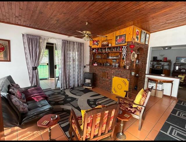 3 BEDROOM HOUSE FOR SALE IN MEYERVILLE